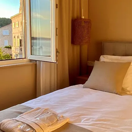 Up&above ,new Luxury Apt, Steps From And Old Town Appartement Hvar Town